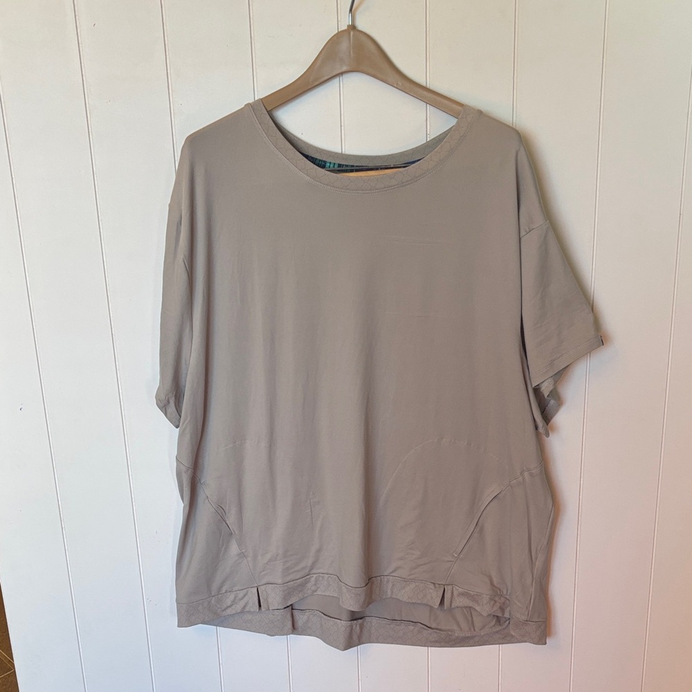 NWT lug Scoop Top! Size 2X